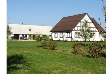 Latvien Privát Jauncode, Exterieur